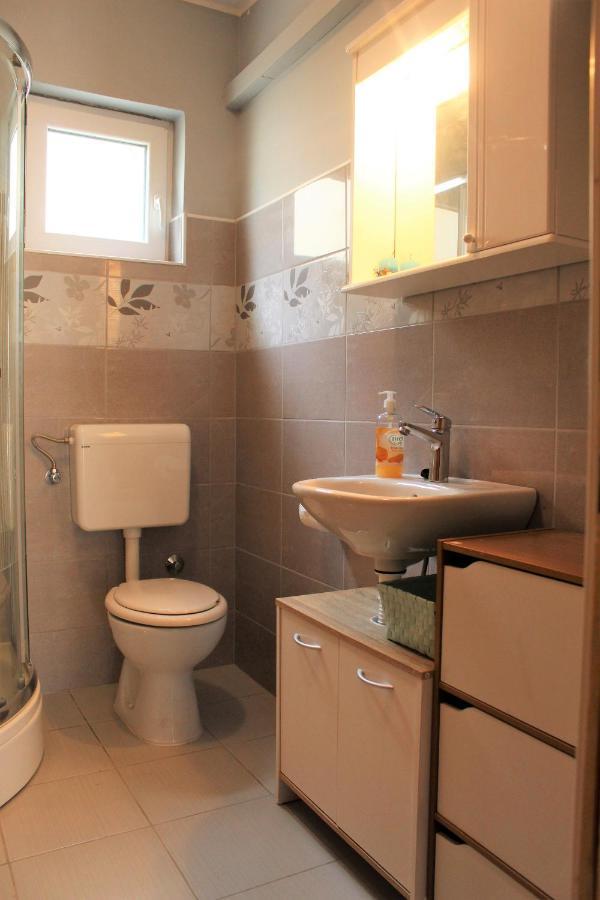 Apartmani Andrija Jezera Exterior photo